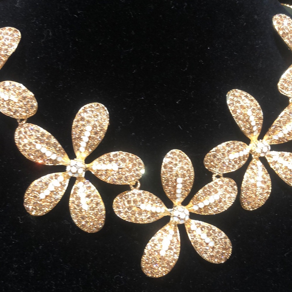 Necklace - Picture 2 of 2